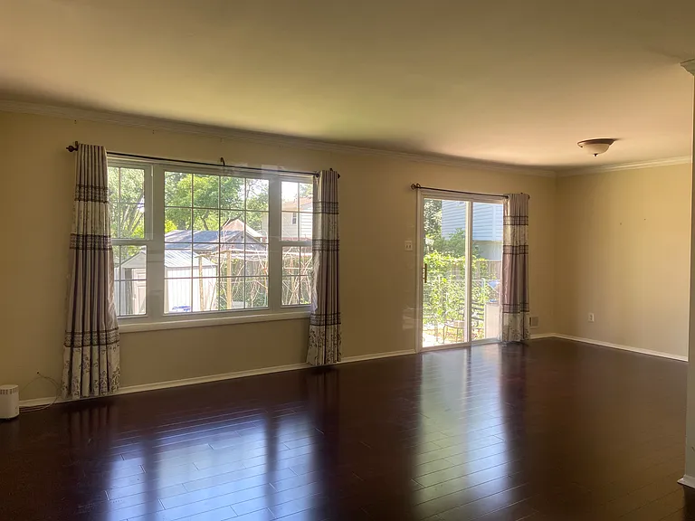 8523 Fairburn Dr — Photo 5