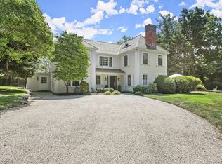 1125 Sasco Hill Rd, Fairfield, CT 06824