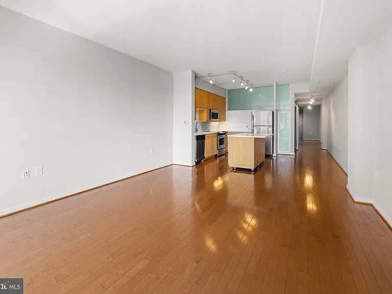 437 New York Ave NW #220 — Photo 8