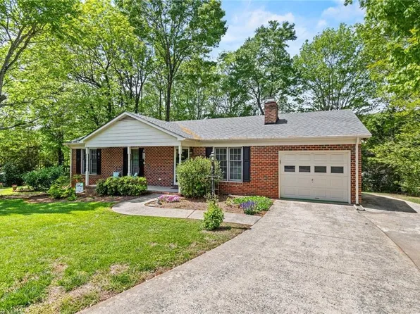 605 Brentwood Ct, Asheboro, NC 27203