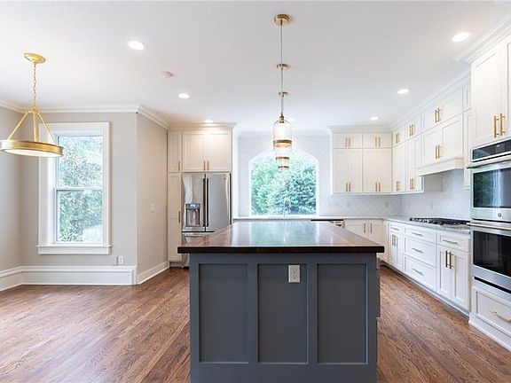 3rd image of 73 W Champions Blvd