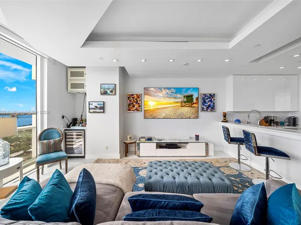 4779 Collins Ave #Penthouse 4306, Miami Beach, FL 33140