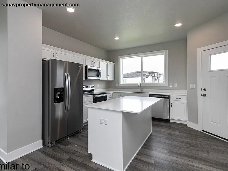 3901 NE 6th St — Photo 6