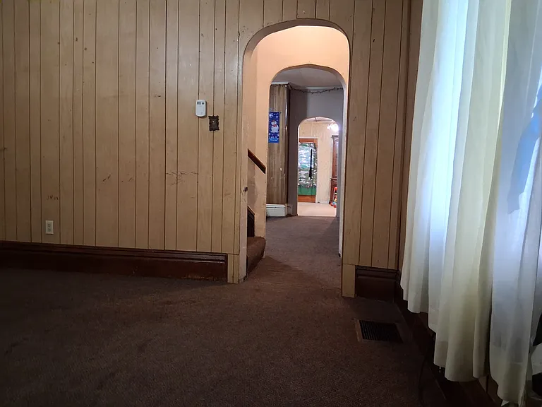 629 Lincoln Ave — Photo 5
