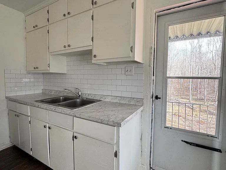 2440 The Great Rd #1 — Photo 5