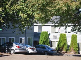 1815 SE Stark St, Portland, OR 97214