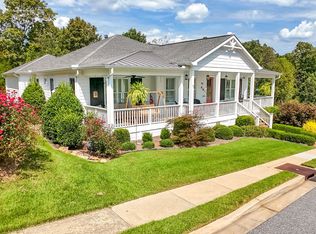 135 Village Dr, Clarkesville, GA 30523