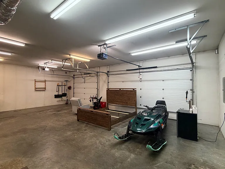 1850 Osborn Ct — Photo 35