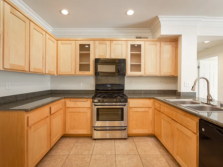 4500 Ledge — Photo 20