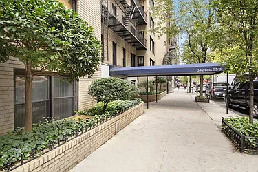 342 East 53rd Street in Turtle Bay