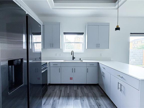 4th image of 1201 E Iris Ave #6