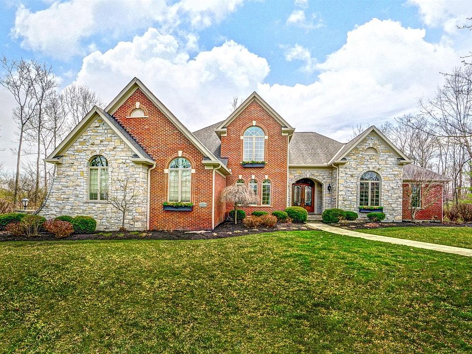 1st image of 6687 Heritage Woods Dr