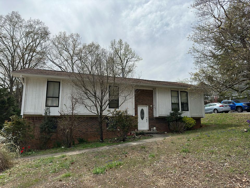 1st image of 816 N Valley Wood Cir