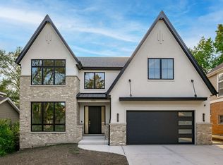 900 S Colfax Ave, Elmhurst, IL 60126