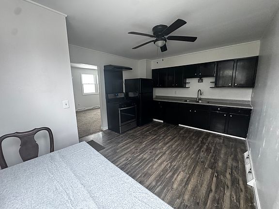 5th image of 150 Ethan Allen Pkwy Unit B