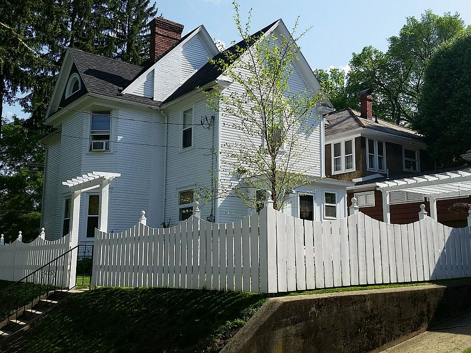 1st image of 615 Washington St