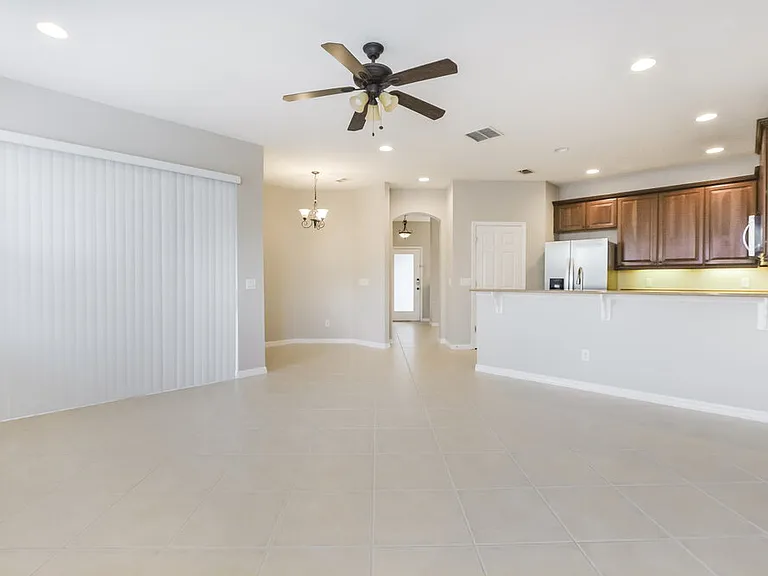 1304 Travertine Ter — Photo 10