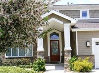 369 Devon Rd, Valparaiso, IN 46385