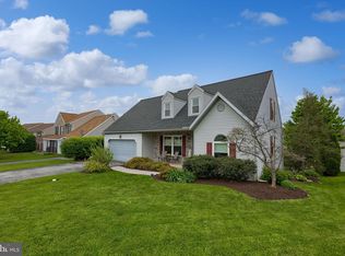 3949 Birchwood Ln, Columbia, PA 17512