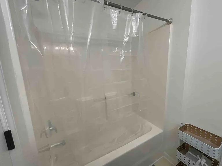 421 Ivy Glen Dr — Photo 11