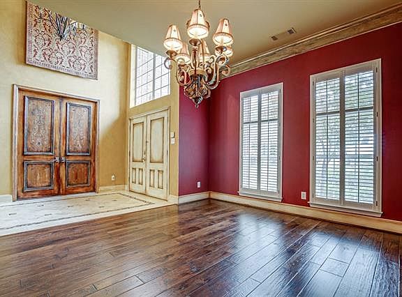 5th image of 2205 Tiffany Cir
