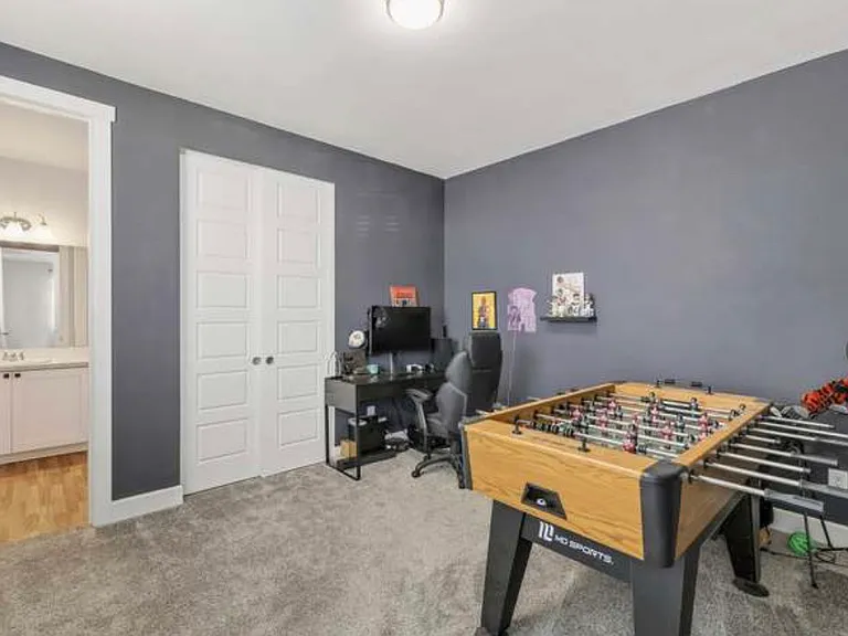 18612 135th Ln E — Photo 8
