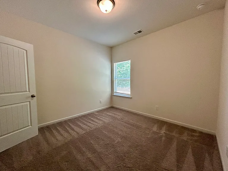 194 Bryon Ln — Photo 38