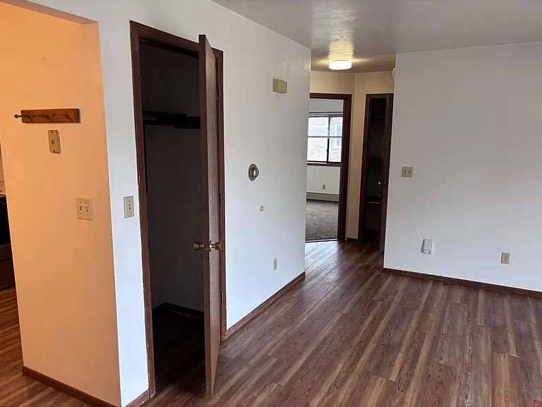 1212 Mosinee Ave — Photo 15