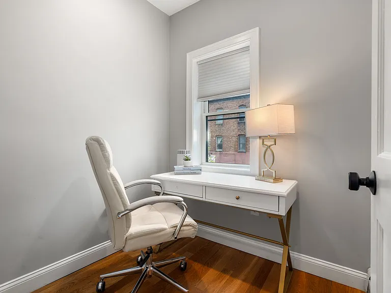 510 Medford St #1 — Photo 30