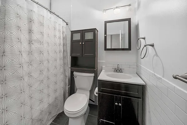 Sold by Bank Neary | media 20