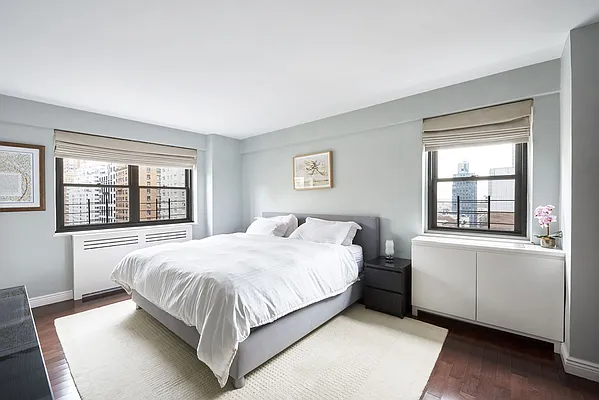 Sold by Warburg | media 24