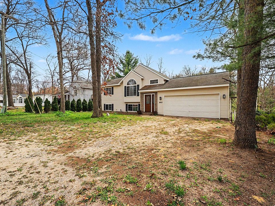 8433 Cochise Dr, Howard City, MI 49329 | Zillow