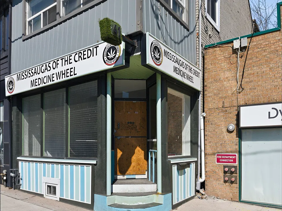 41 Roncesvalles Ave