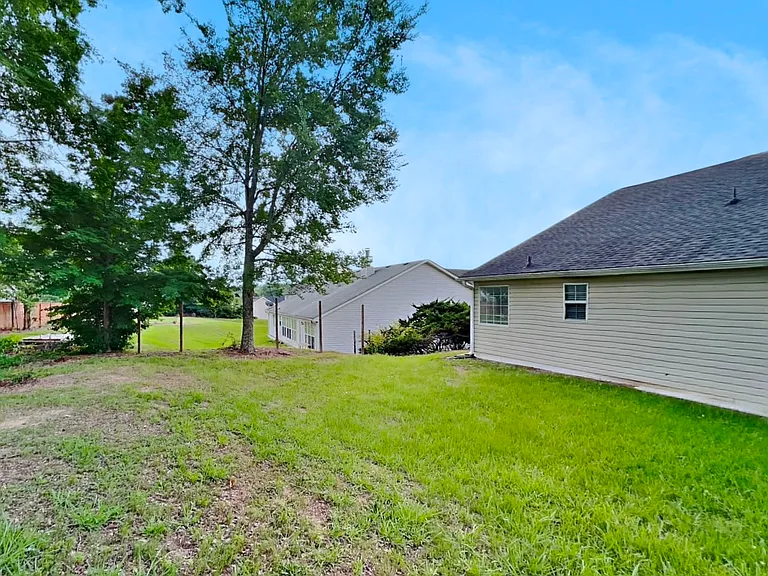 3951 Moore Creek Dr — Photo 19