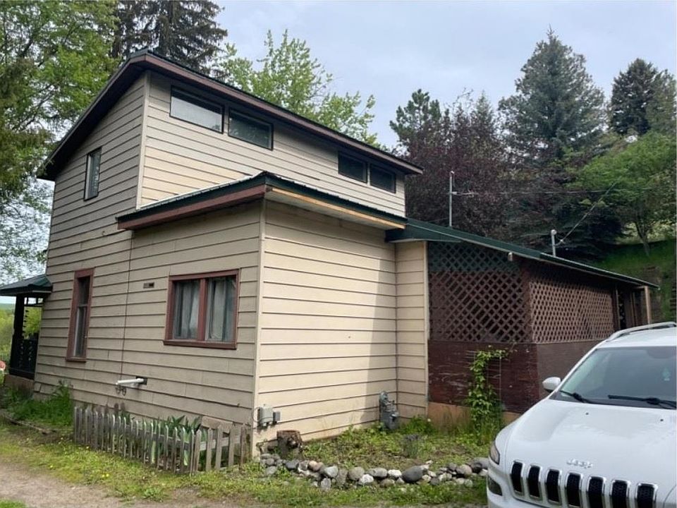 2nd image of 420 W Fairview St