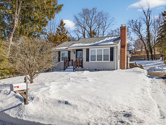 4th image of 12 Fremont Street