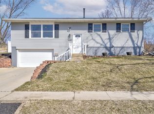 2740 25th Ave, Marion, IA 52302