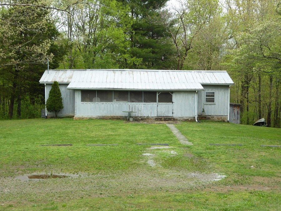 1st image of 115 Powell Dr