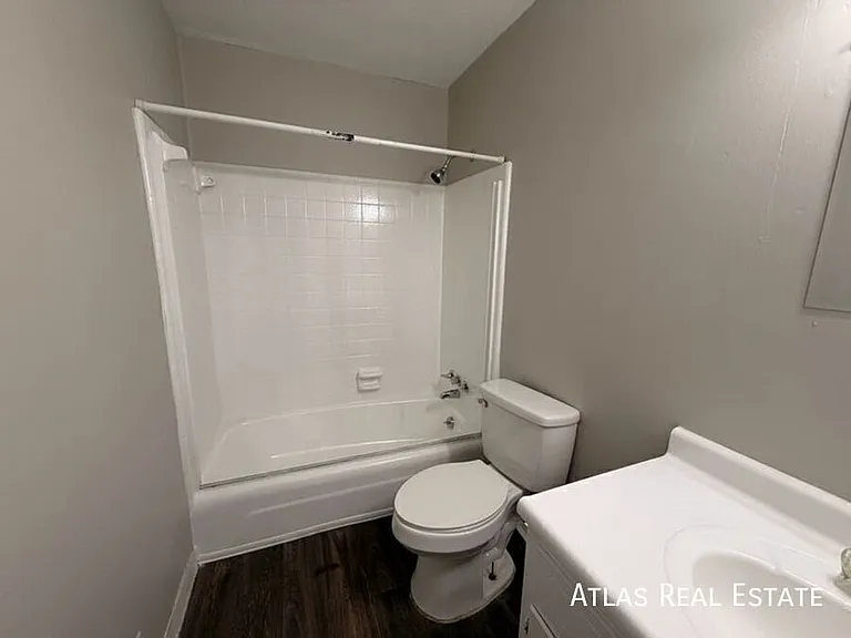 322 Lexington Hts — Photo 10