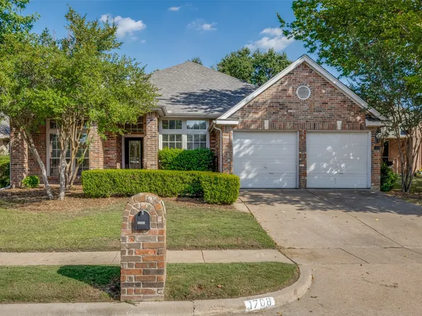 1708 Bradford Ct, Corinth, TX 76210