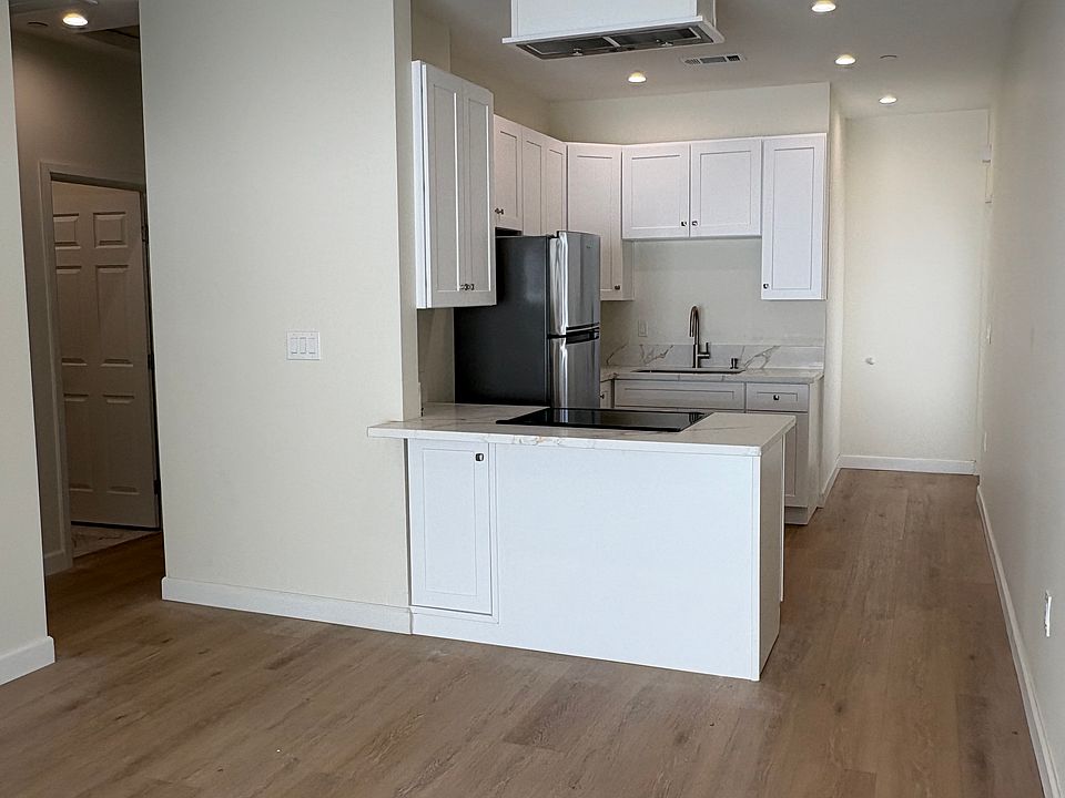 Kitchen/Living area