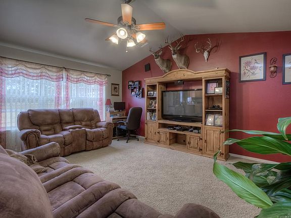 4th image of 1706 Silverwood Ln