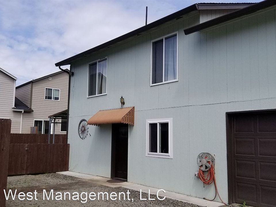 1st image of 13802 NE 64th Cir #B