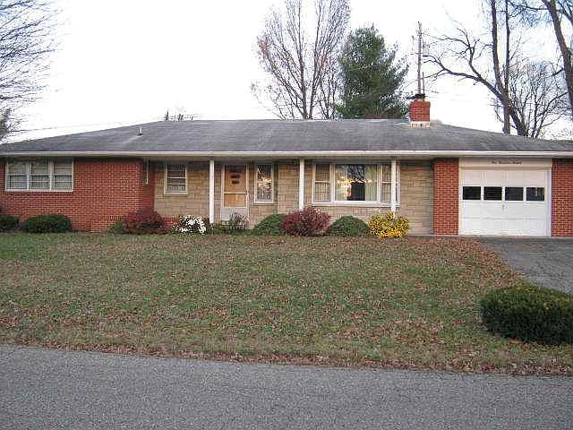 1st image of 116 Columbia Dr