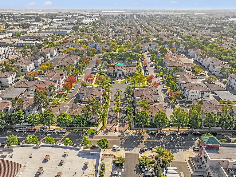 Tierra Vista — Photo 38