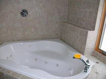 5th image of 1305 W Broadway St