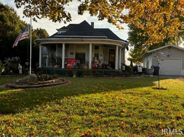 107 N Locust St, Earl Park, IN 47942