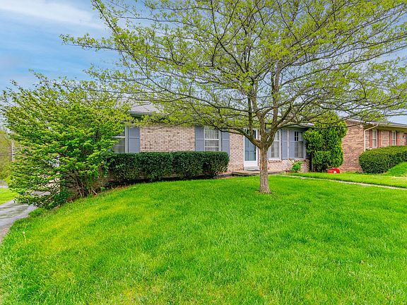 3rd image of 4309 Forsythe Dr
