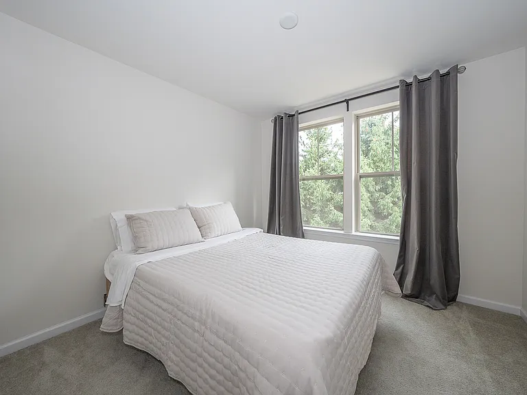 9 Treyburn Dr — Photo 33