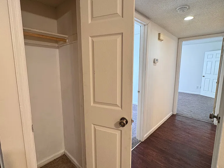 519 Mystic Dr #C — Photo 21